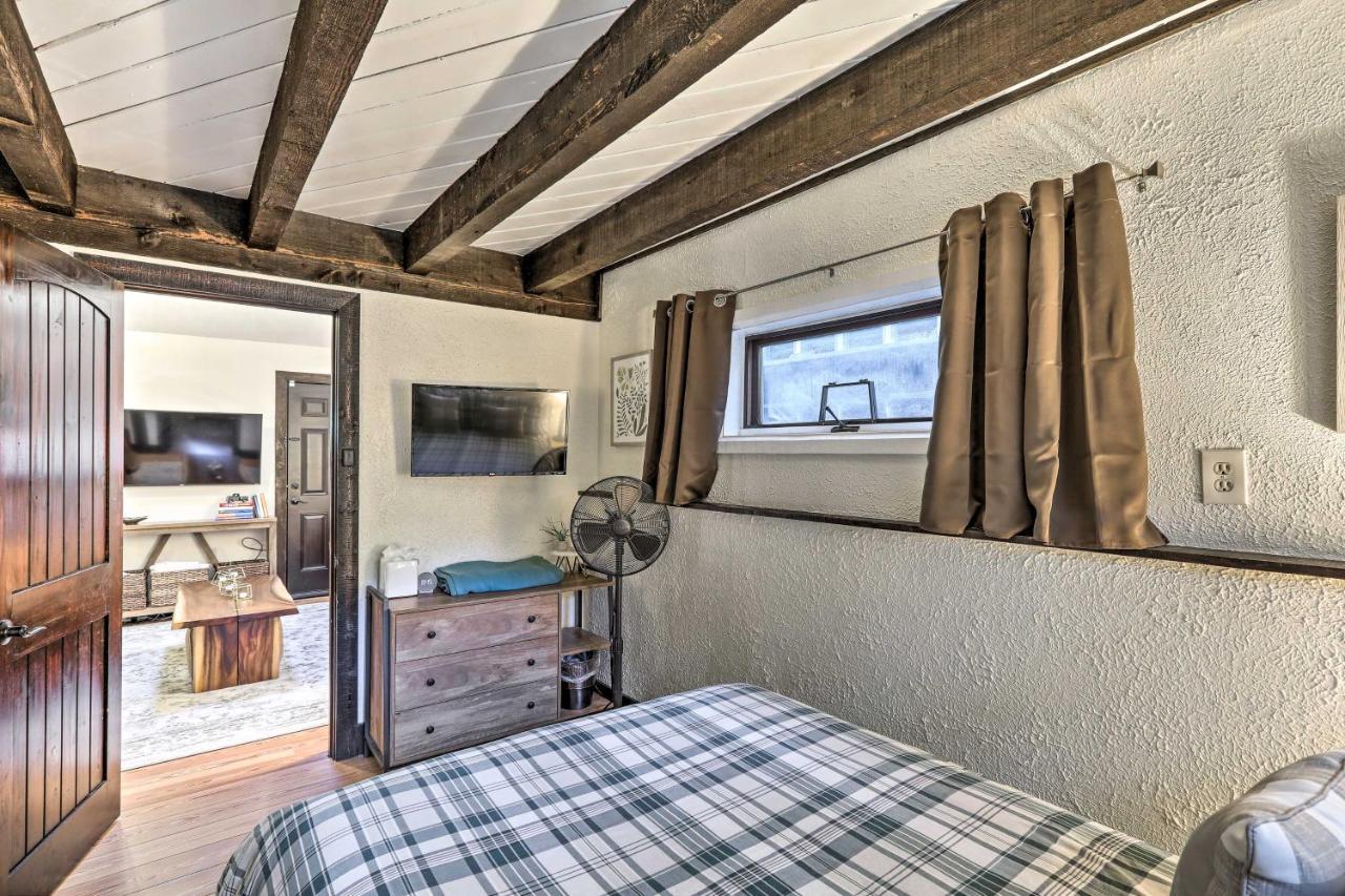 Woodsy Flagstaff Hideaway With Deck And Sunroom! Mountainaire 外观 照片